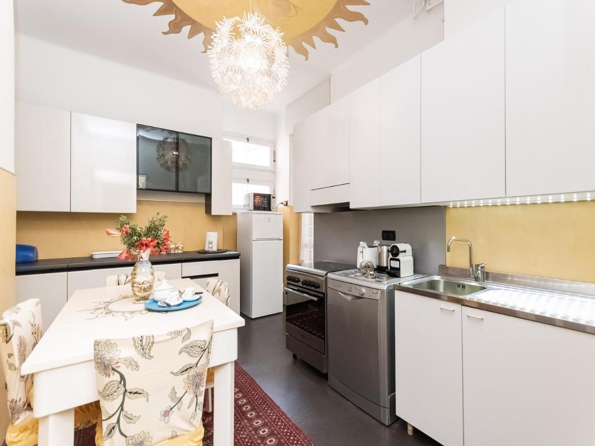 100mq Deluxe - Walk To - Private Parking Apartment Sanremo