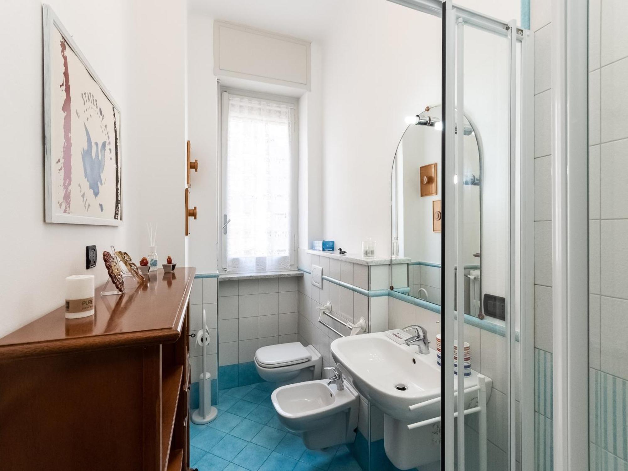 Apartment 100mq Deluxe - Walk To - Private Parking