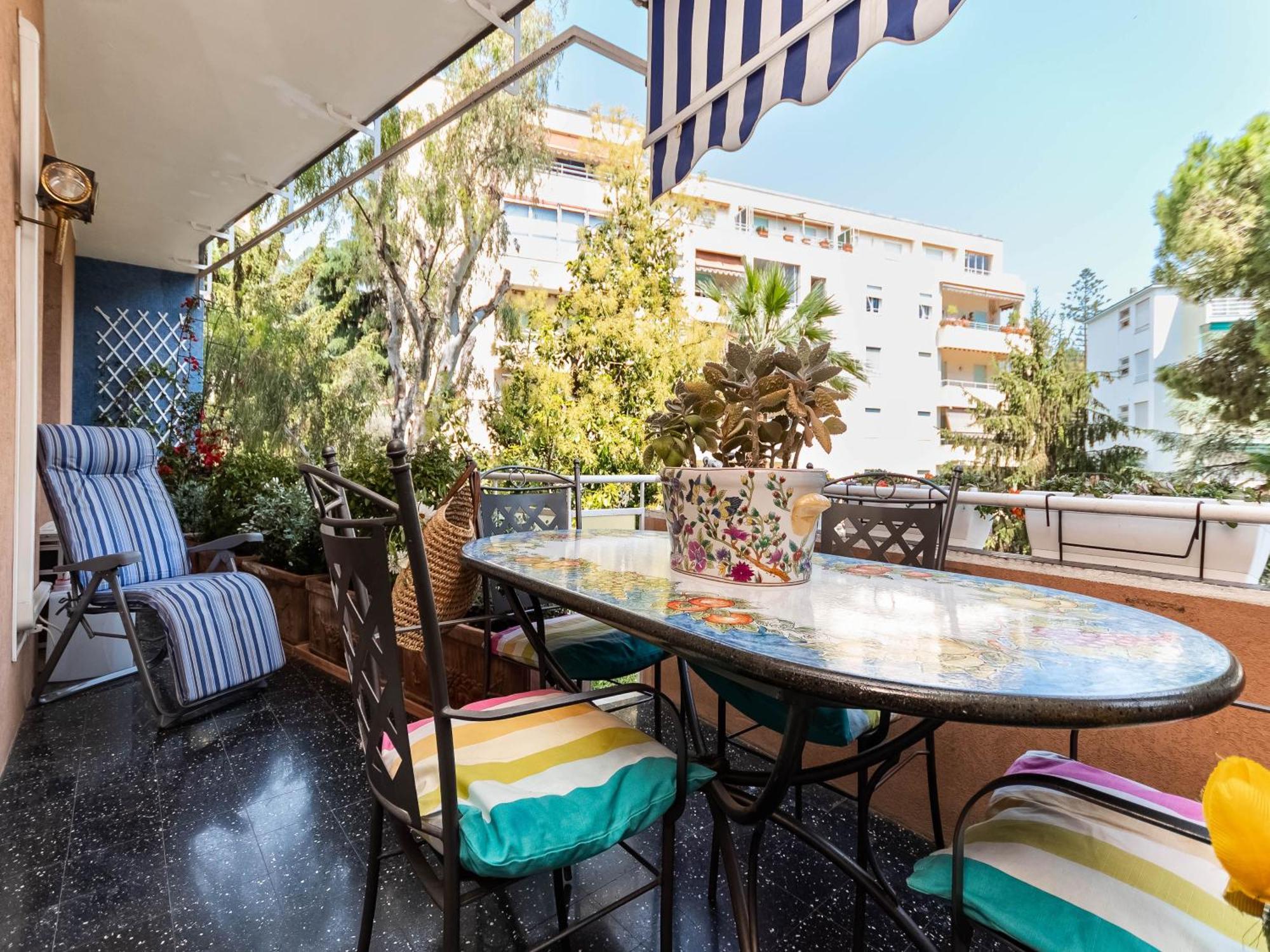 100mq Deluxe - Walk To - Private Parking * Sanremo